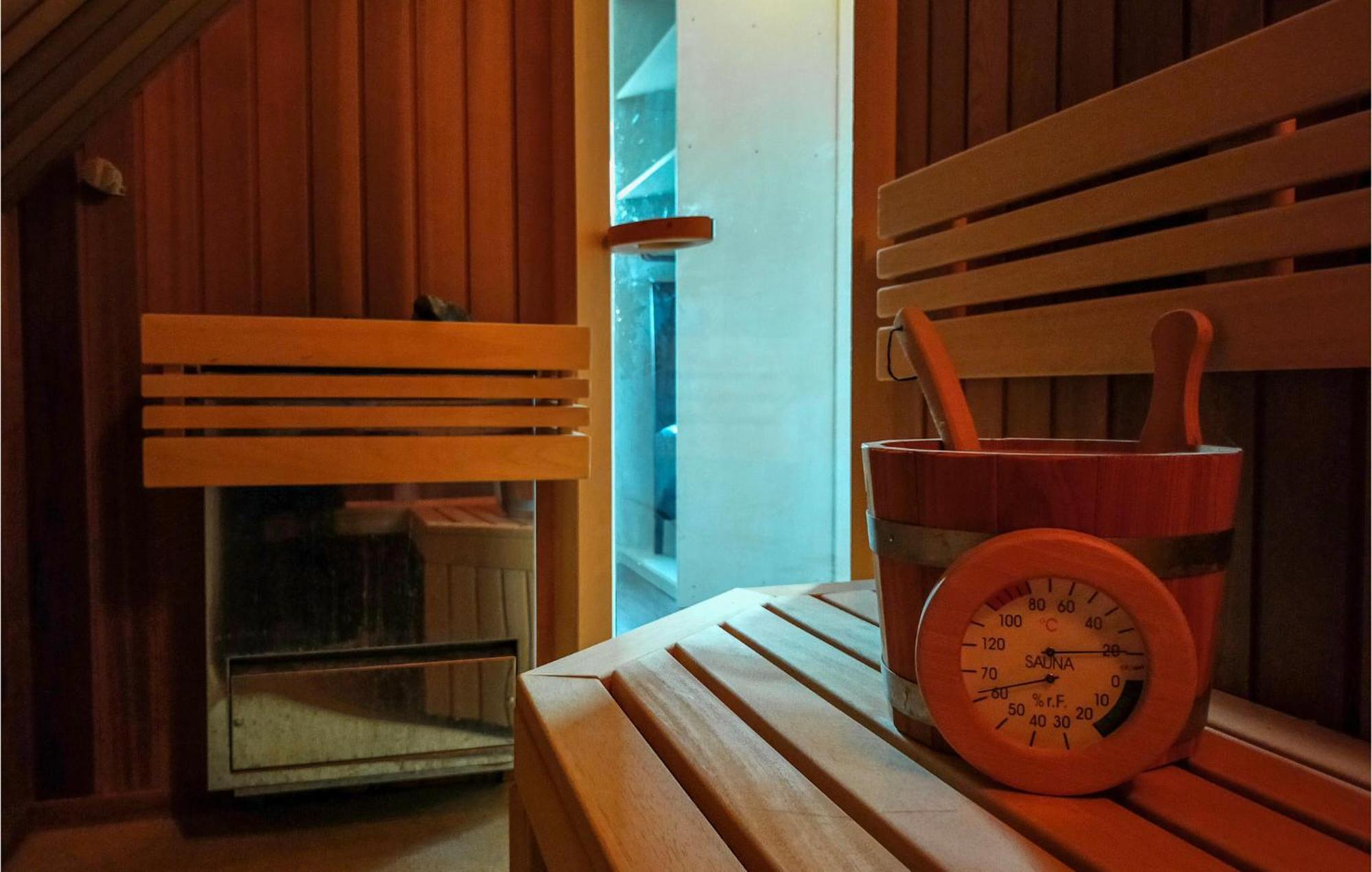 Beautiful Home In Delden With Sauna Екстер'єр фото